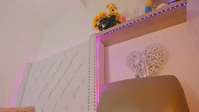 sara montiell online show from January 21, 1:29 am