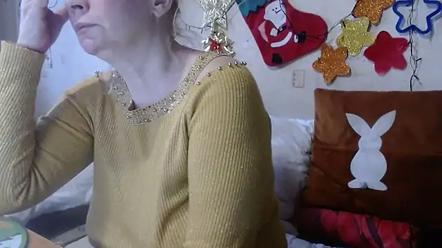 Snapshot of QueenLana chatting on January 21, 7:26 am QueenLana online show from January 21, 7:26 am