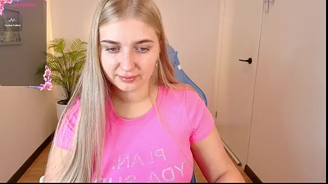 Snapshot of Adr1ana_ chatting on September 19, 2:35 am Adr1ana online show from September 19, 2:35 am