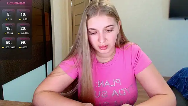 Snapshot of Adr1ana_ chatting on November 7, 8:03 am Adr1ana online show from November 7, 8:03 am