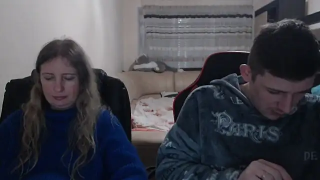 Snapshot of PeterAndJen chatting on March 17, 7:24 am PeterAndJen online show from March 17, 7:24 am