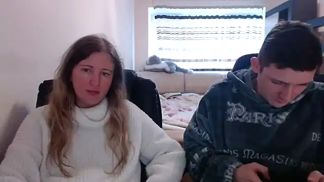 Snapshot of PeterAndJen chatting on March 21, 3:57 pm PeterAndJen online show from March 21, 3:57 pm