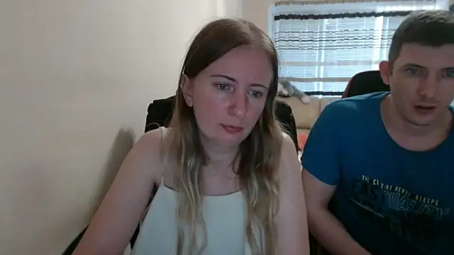 Snapshot of PeterAndJen chatting on September 10, 5:35 pm PeterAndJen online show from September 10, 5:35 pm