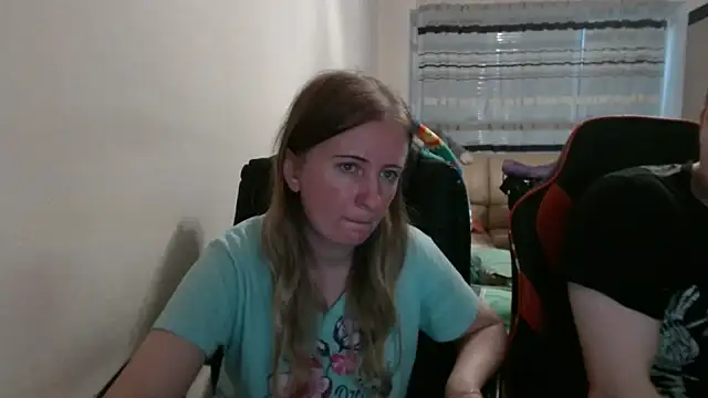 Snapshot of PeterAndJen chatting on September 14, 5:23 pm PeterAndJen online show from September 14, 5:23 pm