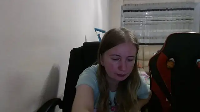 Snapshot of PeterAndJen chatting on September 15, 5:35 pm PeterAndJen online show from September 15, 5:35 pm