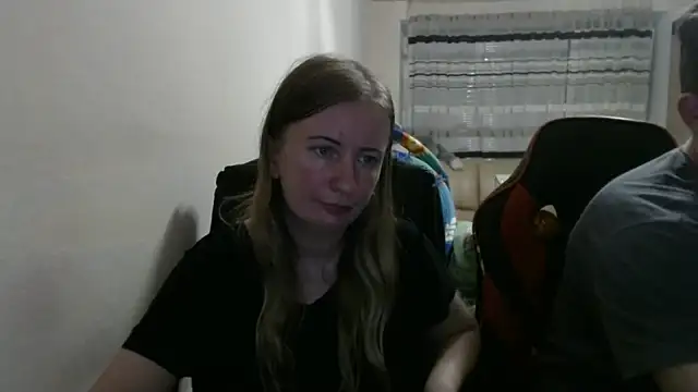 Snapshot of PeterAndJen chatting on September 19, 6:52 pm PeterAndJen online show from September 19, 6:52 pm