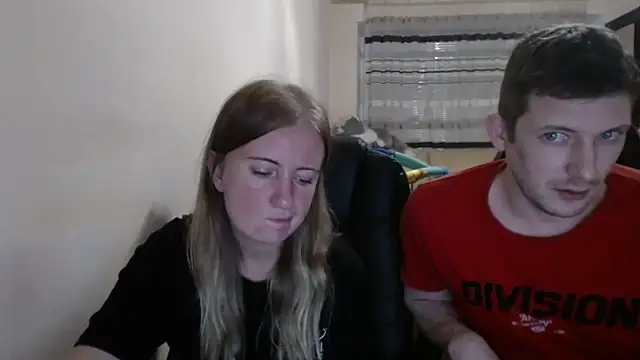 Snapshot of PeterAndJen chatting on September 24, 5:27 pm PeterAndJen online show from September 24, 5:27 pm