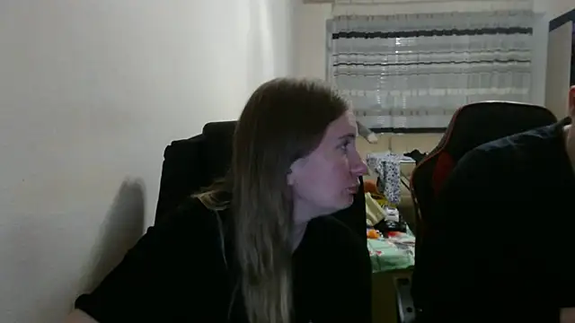 Snapshot of PeterAndJen chatting on September 26, 6:34 pm PeterAndJen online show from September 26, 6:34 pm