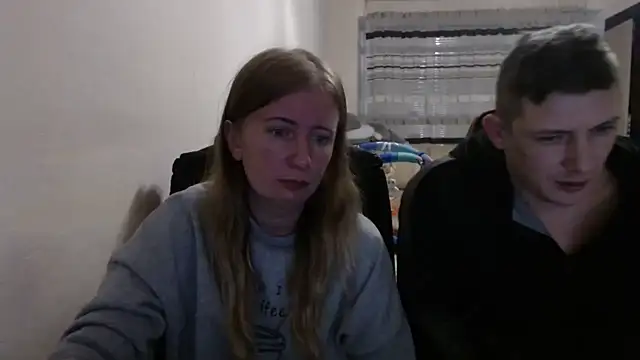 Snapshot of PeterAndJen chatting on October 15, 7:14 pm PeterAndJen online show from October 15, 7:14 pm