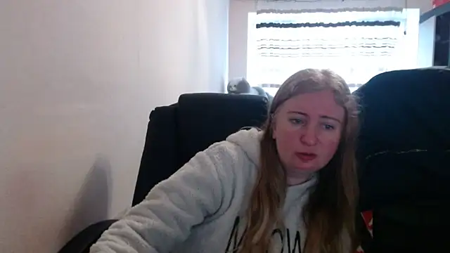 PeterAndJen online show from March 11, 9:26 am