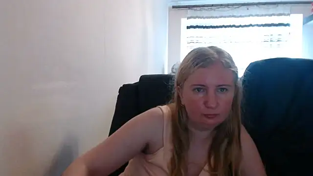 PeterAndJen online show from June 30, 4:19 pm