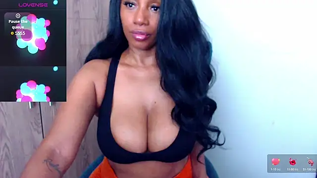 Snapshot of Pinkceeleste chatting on November 2, 8:11 pm Pinkceeleste online show from November 2, 8:11 pm