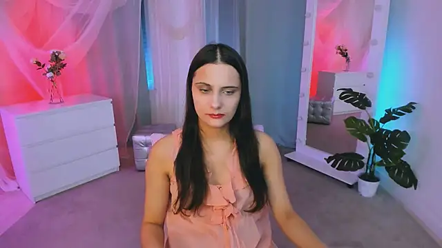 Snapshot of Orfeya chatting on December 7, 4:14 pm Orfeya online show from December 7, 4:14 pm