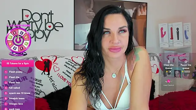 Snapshot of Tara_Bloss chatting on February 7, 3:12 am Tara Bloss online show from February 7, 3:12 am