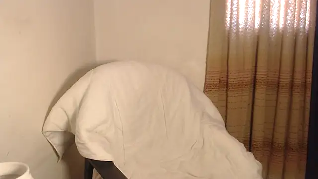 agathamiller01 online show from December 1, 1:16 pm