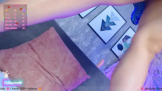 Snapshot of eva_cuper chatting on February 8, 12:06 pm eva cuper online show from February 8, 12:06 pm