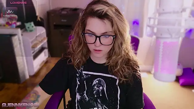 JennKenobi online show from February 24, 3:53 pm