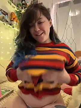 JennKenobi online show from June 11, 1:42 pm