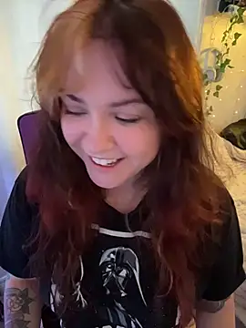 JennKenobi online show from July 10, 4:31 pm