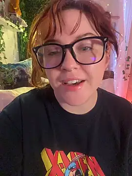 JennKenobi online show from August 3, 12:43 pm