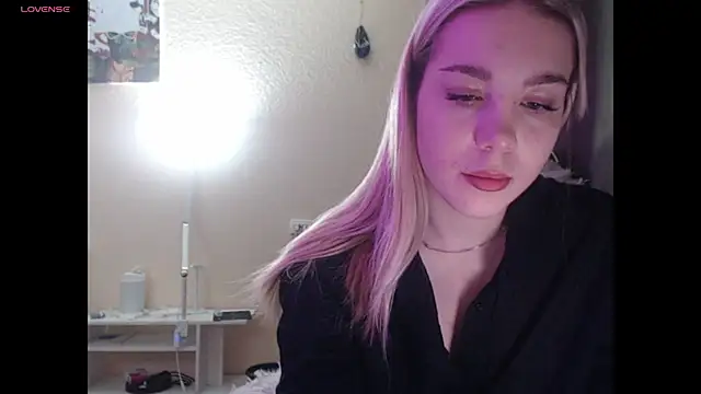 Snapshot of ariashaa chatting on October 22, 3:12 pm ariashaa online show from October 22, 3:12 pm