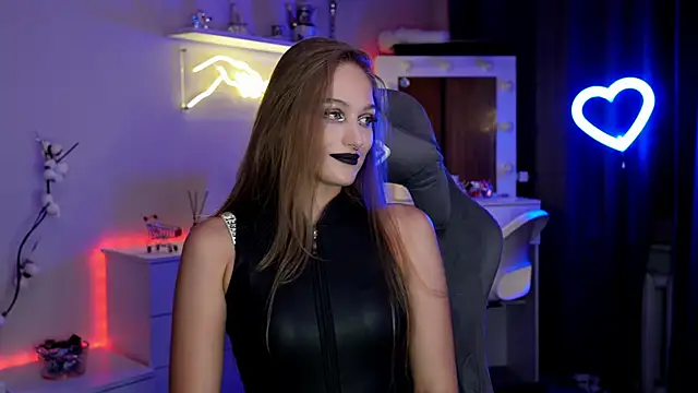Snapshot of MrsTenderBeast chatting on October 5, 6:28 pm MrsTenderBeast online show from October 5, 6:28 pm