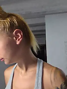 kylie blck online show from June 1, 3:08 am