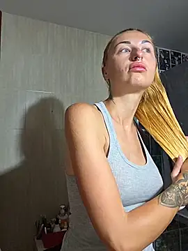 kylie blck online show from June 4, 3:01 am