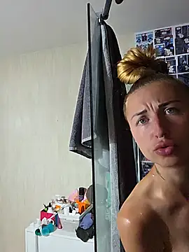 kylie blck online show from June 10, 2:56 am