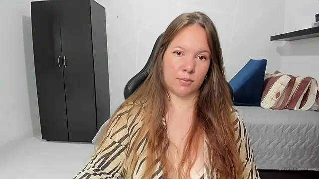 Snapshot of tamy_shine87 chatting on September 28, 7:41 pm tamy shine87 online show from September 28, 7:41 pm