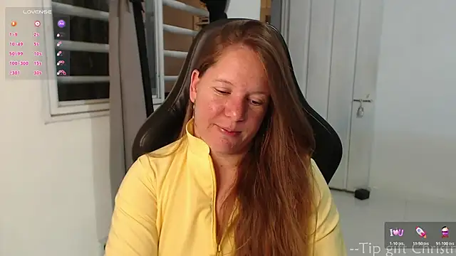 Snapshot of tamy_shine87 chatting on December 18, 2:50 am tamy shine87 online show from December 18, 2:50 am