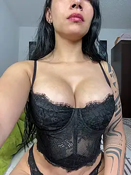 Snapshot of Angela_isabella chatting on June 27, 1:43 am Angela isabella online show from June 27, 1:43 am