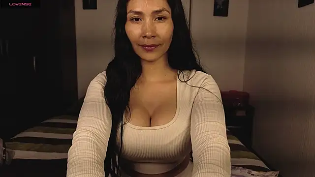 Snapshot of Angela_isabella chatting on July 15, 10:48 pm Angela isabella online show from July 15, 10:48 pm