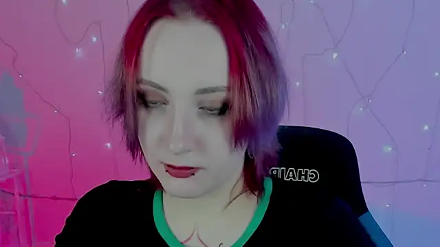 AsheLucker online show from December 8, 8:04 pm