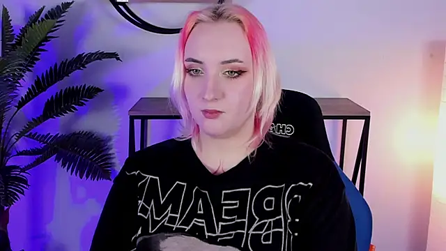 AsheLucker online show from February 27, 5:45 am