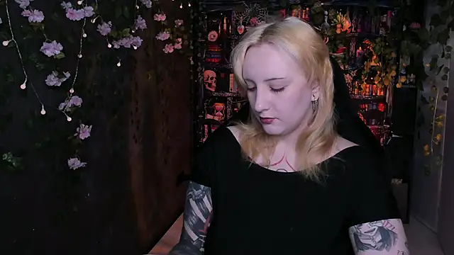 AsheLucker online show from June 16, 3:42 am