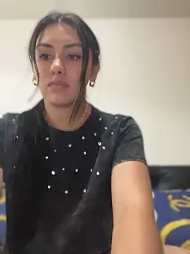 Snapshot of Ambar_pe_ chatting on January 3, 8:32 pm Ambar pe online show from January 3, 8:32 pm