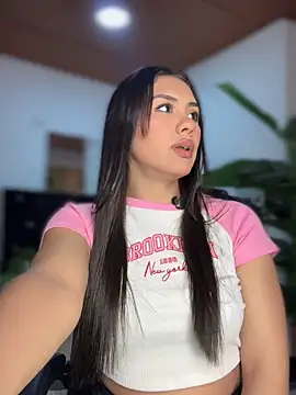 Snapshot of Ambar_pe_ chatting on October 6, 9:23 pm Ambar pe online show from October 6, 9:23 pm