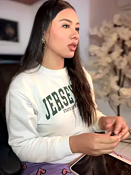 Snapshot of Ambar_pe_ chatting on October 26, 6:58 pm Ambar pe online show from October 26, 6:58 pm