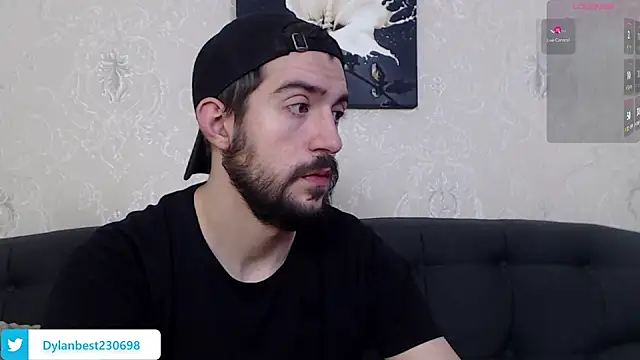 Snapshot of Dylan_Best chatting on December 21, 6:30 am Dylan Best online show from December 21, 6:30 am