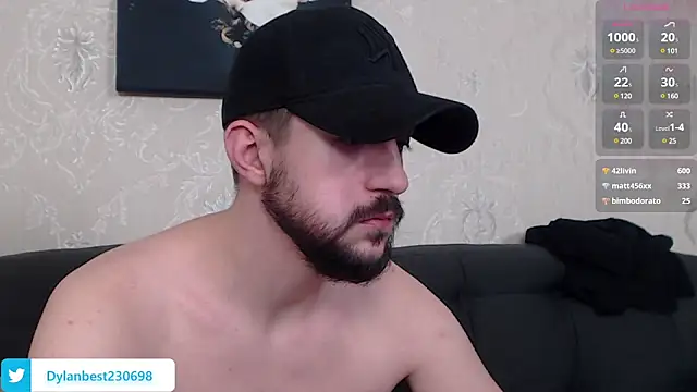 Snapshot of Dylan_Best chatting on January 14, 5:40 am Dylan Best online show from January 14, 5:40 am