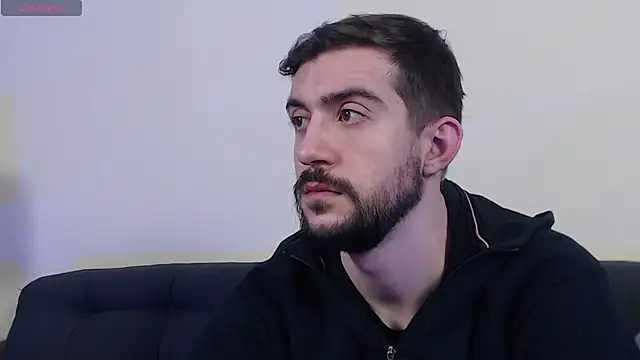 Snapshot of Dylan_Best chatting on February 20, 7:01 am Dylan Best online show from February 20, 7:01 am