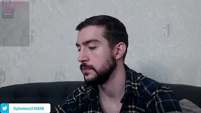 Snapshot of Dylan_Best chatting on February 27, 11:26 pm Dylan Best online show from February 27, 11:26 pm