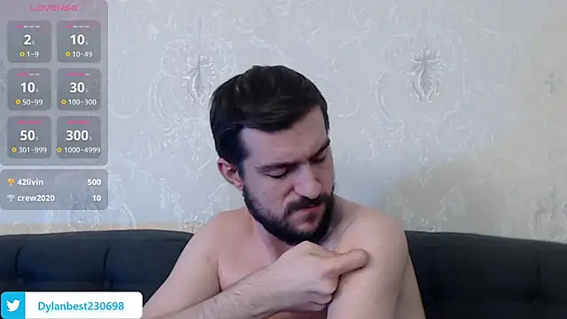 Snapshot of Dylan_Best chatting on March 4, 6:15 am Dylan Best online show from March 4, 6:15 am