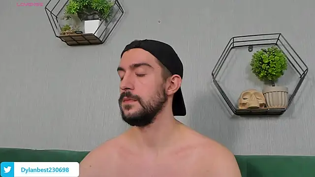 Snapshot of Dylan_Best chatting on September 22, 11:56 am Dylan Best online show from September 22, 11:56 am