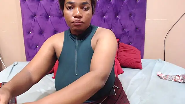 EBONYBUSTYY online show from February 6, 2:15 pm