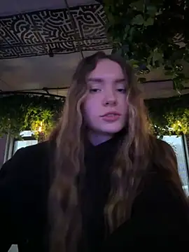 Snapshot of AprilinAlba chatting on January 12, 1:16 pm AprilinAlba online show from January 12, 1:16 pm