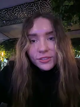 Snapshot of AprilinAlba chatting on January 13, 2:28 am AprilinAlba online show from January 13, 2:28 am