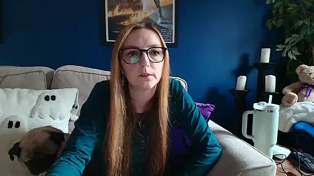 Snapshot of short_sweetpea chatting on October 16, 8:37 am short sweetpea online show from October 16, 8:37 am