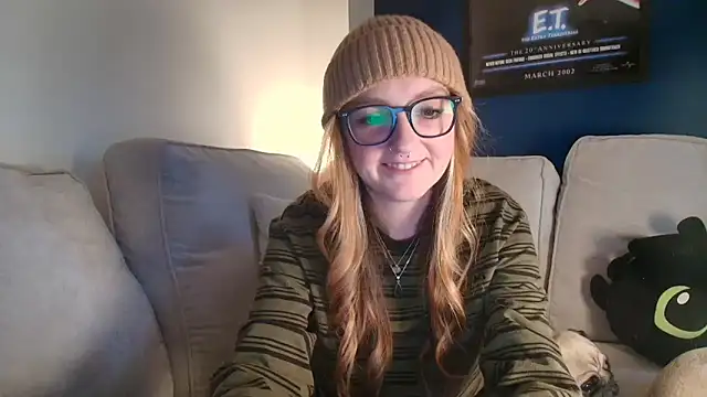 Snapshot of short_sweetpea chatting on October 27, 3:49 pm short sweetpea online show from October 27, 3:49 pm